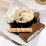 ガトーショコラとクッキークリームアイスのパルフェ