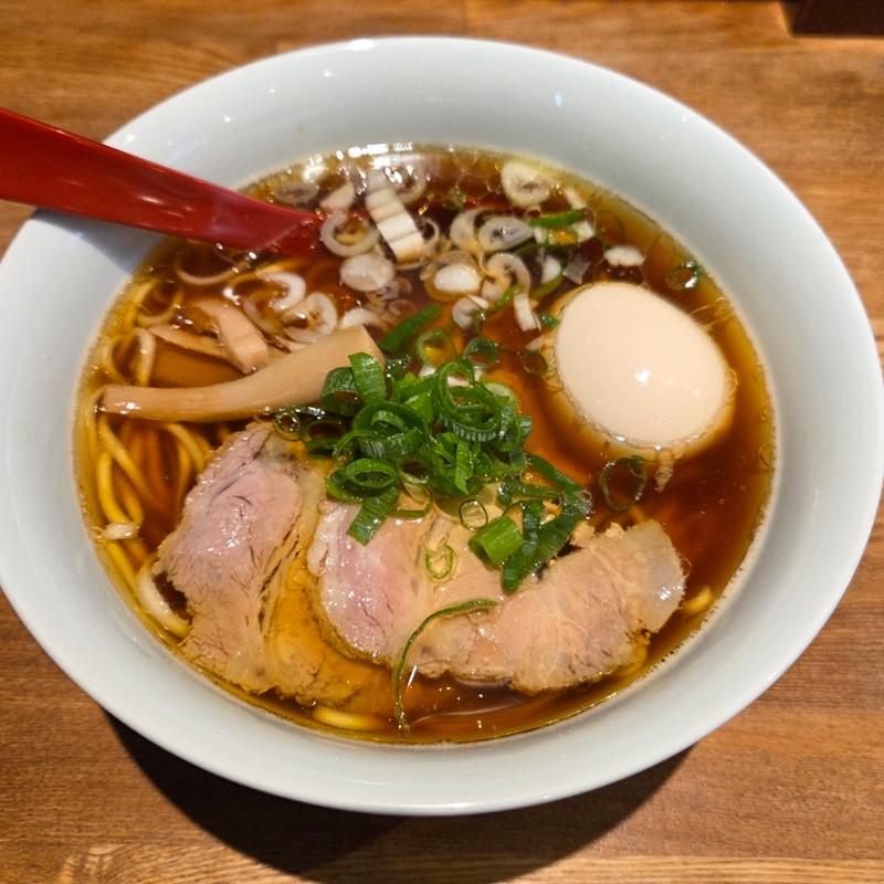 中華蕎麦(しょうゆ)　玉子入り(中華蕎麦 tetote)