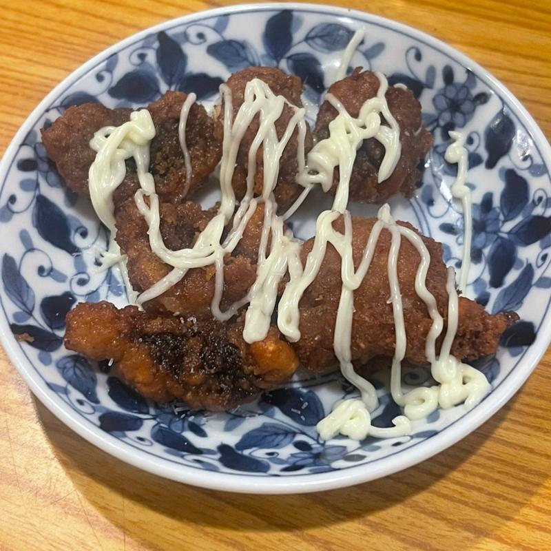 お通し　タコの唐揚げチーズ(武州うどんあかね&みどりダイニング)