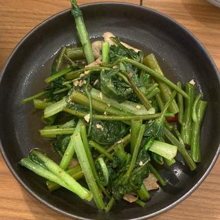 青菜炒め
