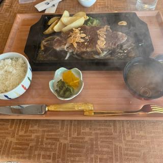 ドラコンステーキ　和風ステーキソース