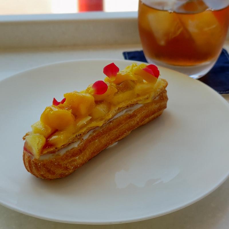 パインエクレア(豊島屋洋菓子舗　置石)