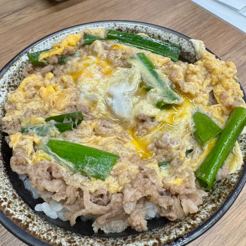 他人丼（ハーフ）(大阪うどん いなの路 桜井店)