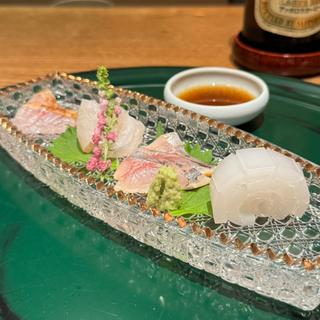 お造り(剣崎イカ、鯵、メイチダイの昆布締め、のどぐろ)