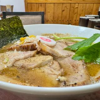 ラーメン中盛り＋チャーシュートッピング