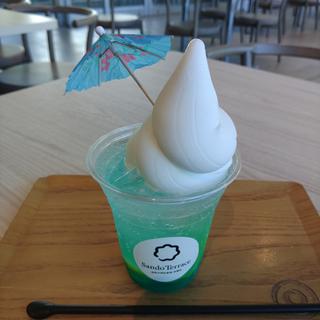 白蛇アンブレラスカイソーダ