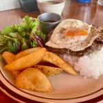 エッグビーフハンバーグステーキプレート