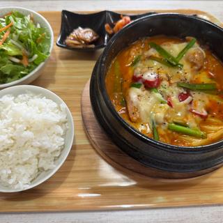 チーズタッカルビ(韓国家庭料理店ハナ)