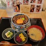 和牛すき丼