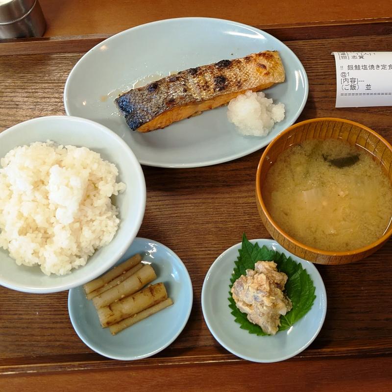 銀鮭塩焼き定食(酒場 soda)