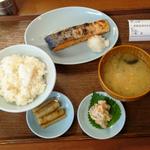 銀鮭塩焼き定食