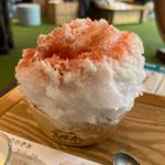 サントリー天然水のかき氷 苺みるく