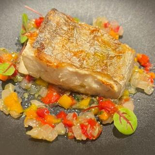 ・本日の鮮魚のサルターティ エストラゴンの香るソースラビゴット