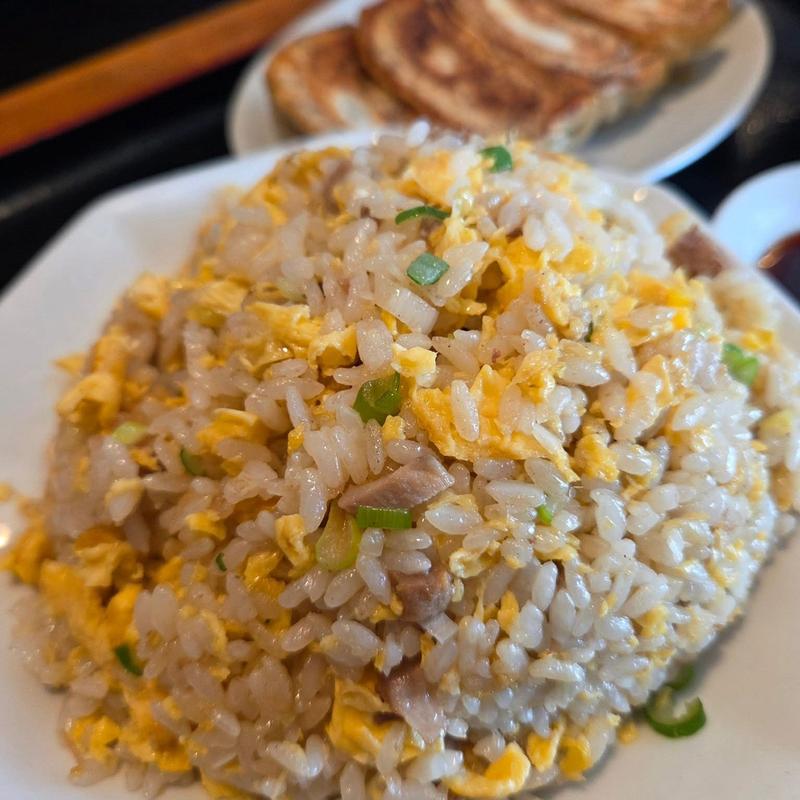 半チャーハン(中華食堂 万華 )