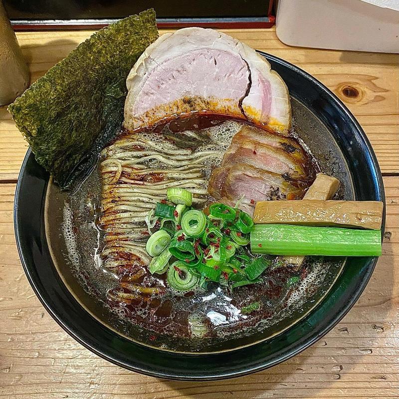 胡麻二犀 干豚チャーシュー(極麺 青二犀 （ゴクメン アオニサイ）)