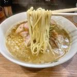 煮干し鶏白湯