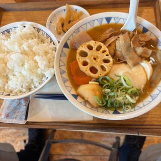 野菜ごろごろ豚汁定食