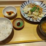 肉野菜いため定食