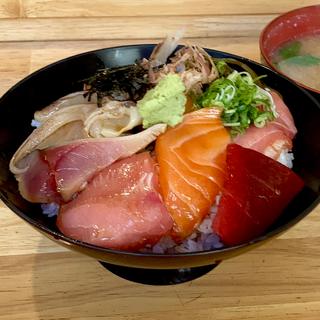 海鮮丼