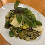 シラスと小柱と自家栽培野菜のジェノベーゼスパゲッティ