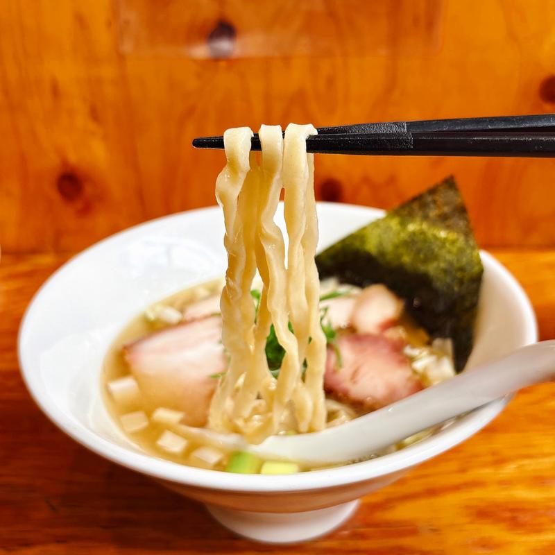 手揉み中華そば（塩）(麺や晴心)