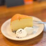 チーズスフレケーキ