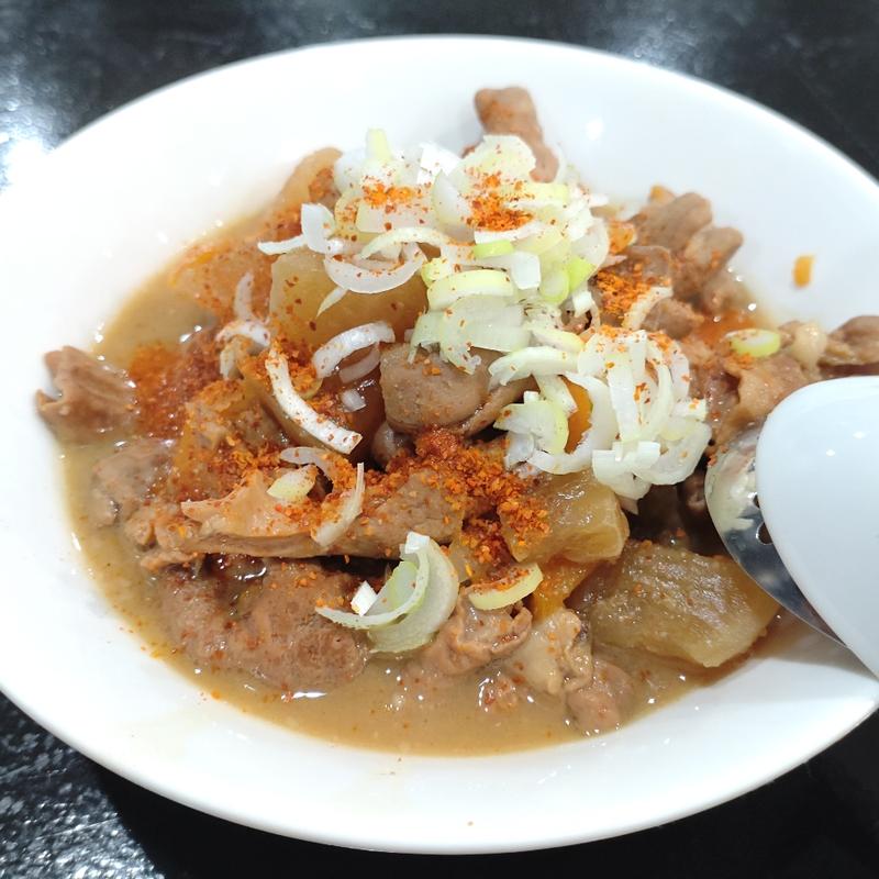 もつ煮込み(チャーミー)