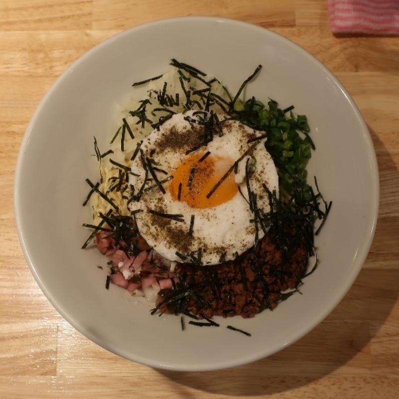 肉味噌まぜそば(香油まぜそば しろ)