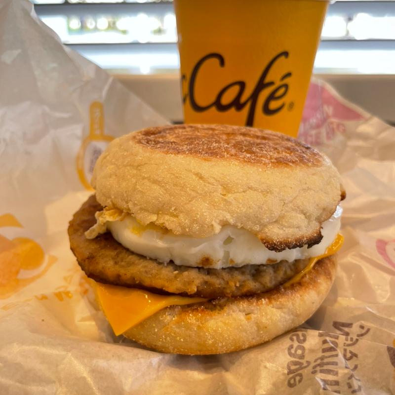 ソーセージエッグマフィンのコンビ(マクドナルド 有明パークビル店)