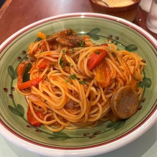 お肉屋さんのソーセージ入りスパゲッティナポリタン