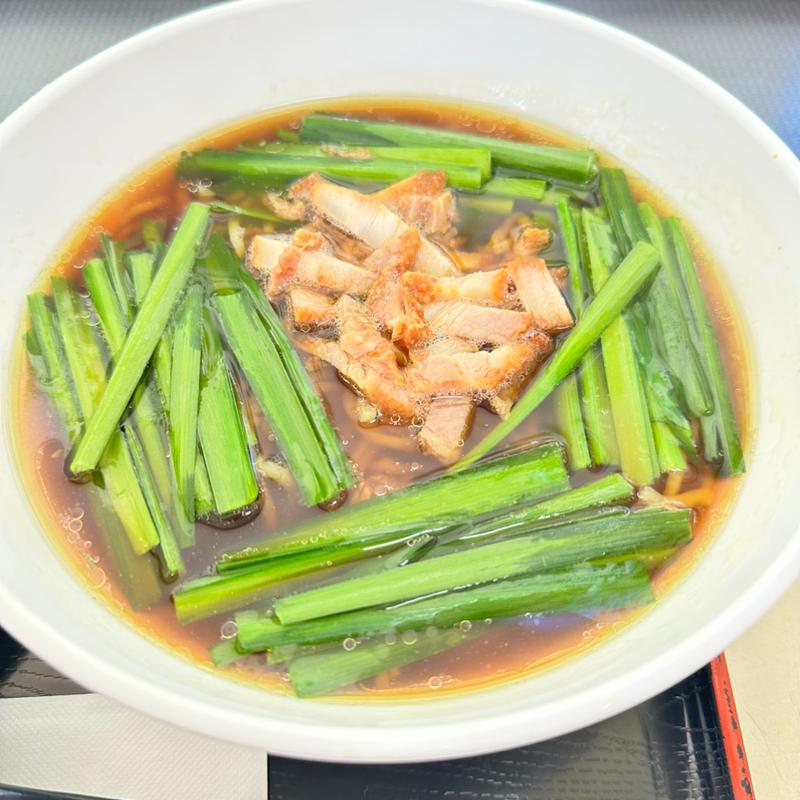 醤油にらラーメン(都筑パーキングエリア（上り線） 旨処つづき亭 )