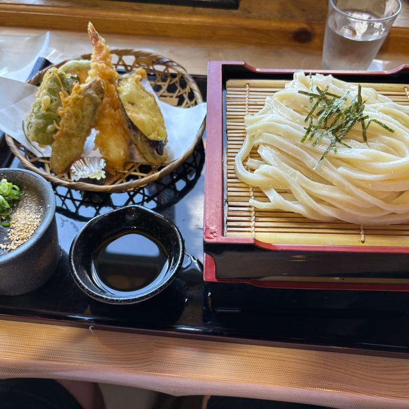 天ざるうどん(うどん かえで )