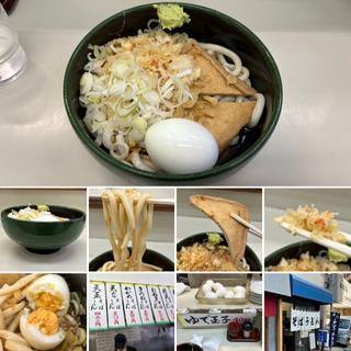 冷やしきつねうどんに半たぬきにゆでたまご