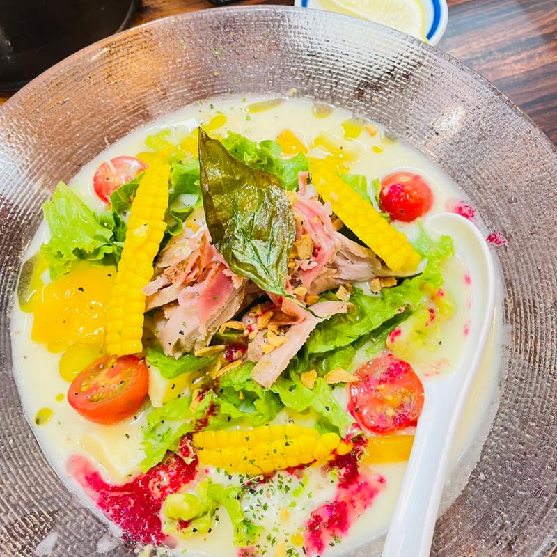 フレッシュ野菜の冷製どや～ジュ麺(らー麺 あけどや )