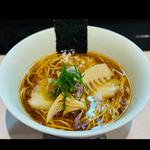 淡麗醤油らぁめん(らぁめん 紬麦)