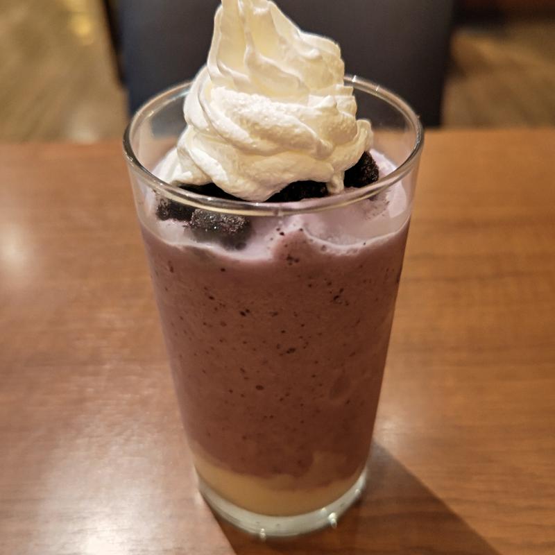 ブルーベリー&ヨーグルトスムージー(カフェ・ド・クリエ馬車道店)