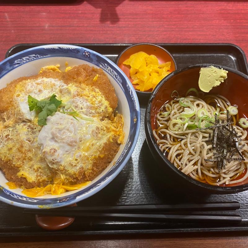 かつ丼　ミニ麺付(どんぶり専門店 丼丼亭 あべのハルカス近鉄百貨店)