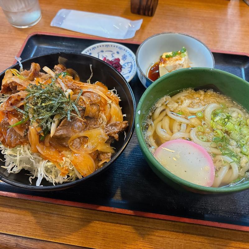 焼肉丼　麺つきセット(あそこ 田辺店 )