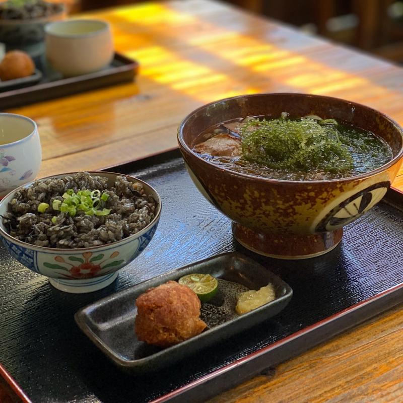 海をのむそばセット(うるまの島そば 海をのむ)