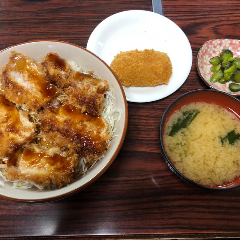 ソースカツ丼 ロース(とんかつやまと )