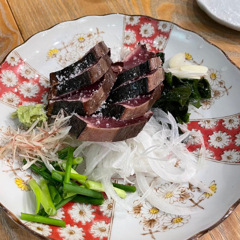 カツオのたたき(ブランニュー酒場カツオとさくら)