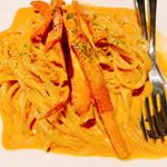 ズワイガニのトマトクリームパスタ