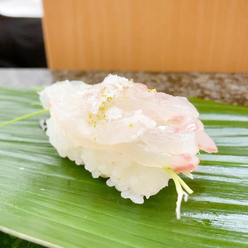 鯛芽ねぎ柚子塩(すし辰の立ち食いminamoa店)