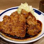 メガ盛りトンテキ定食