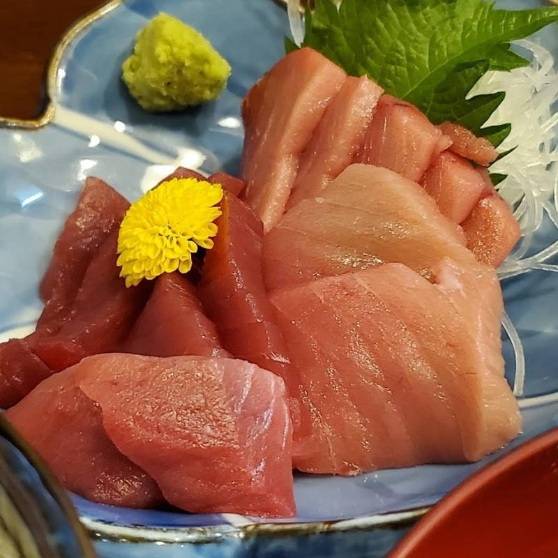 天然生 本まぐろランチ(君の名は食堂)