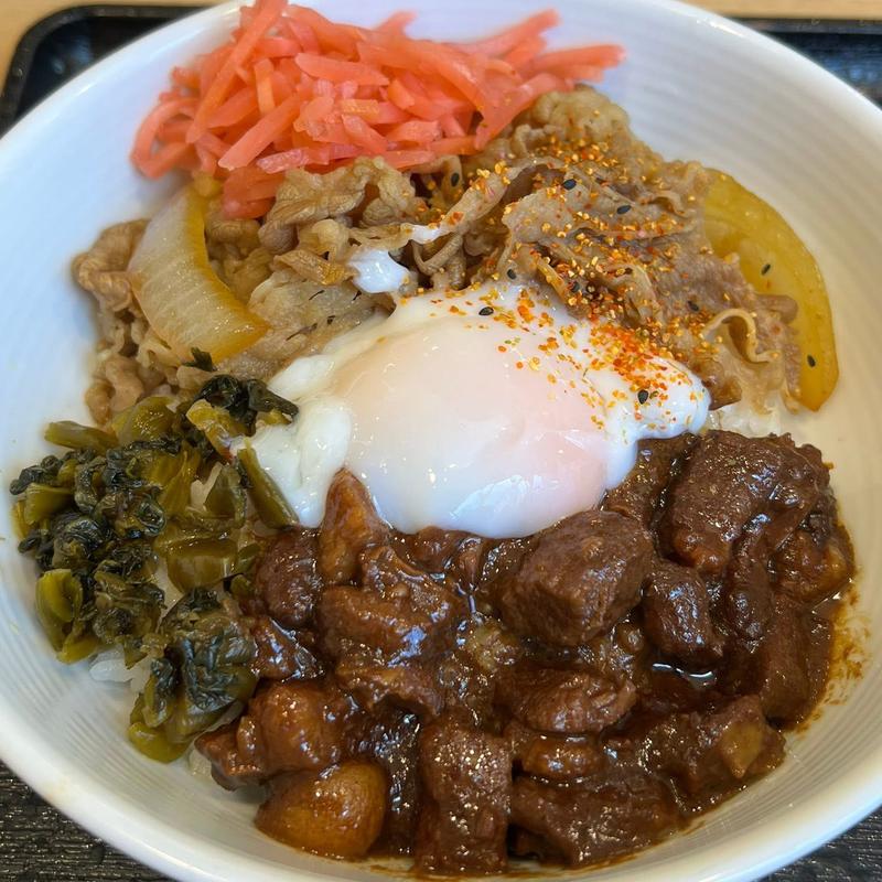 牛魯肉飯 魯珈カレーソース(吉野家 祖師ケ谷大蔵駅前店)