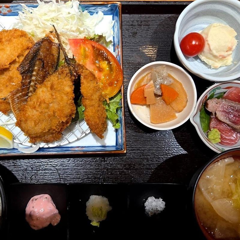 黄金アジフライ定食(魚と米)