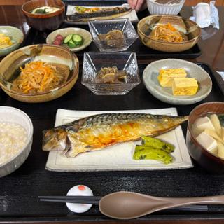 朝食