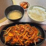 辛味噌プルコギ定食(カンナム 中村橋店)