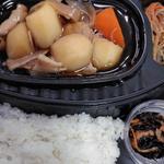 肉じゃが弁当（味噌汁付き）